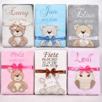 BotoBaby Babydecke mit Namen & Datum Bestickt – Personalisierbar